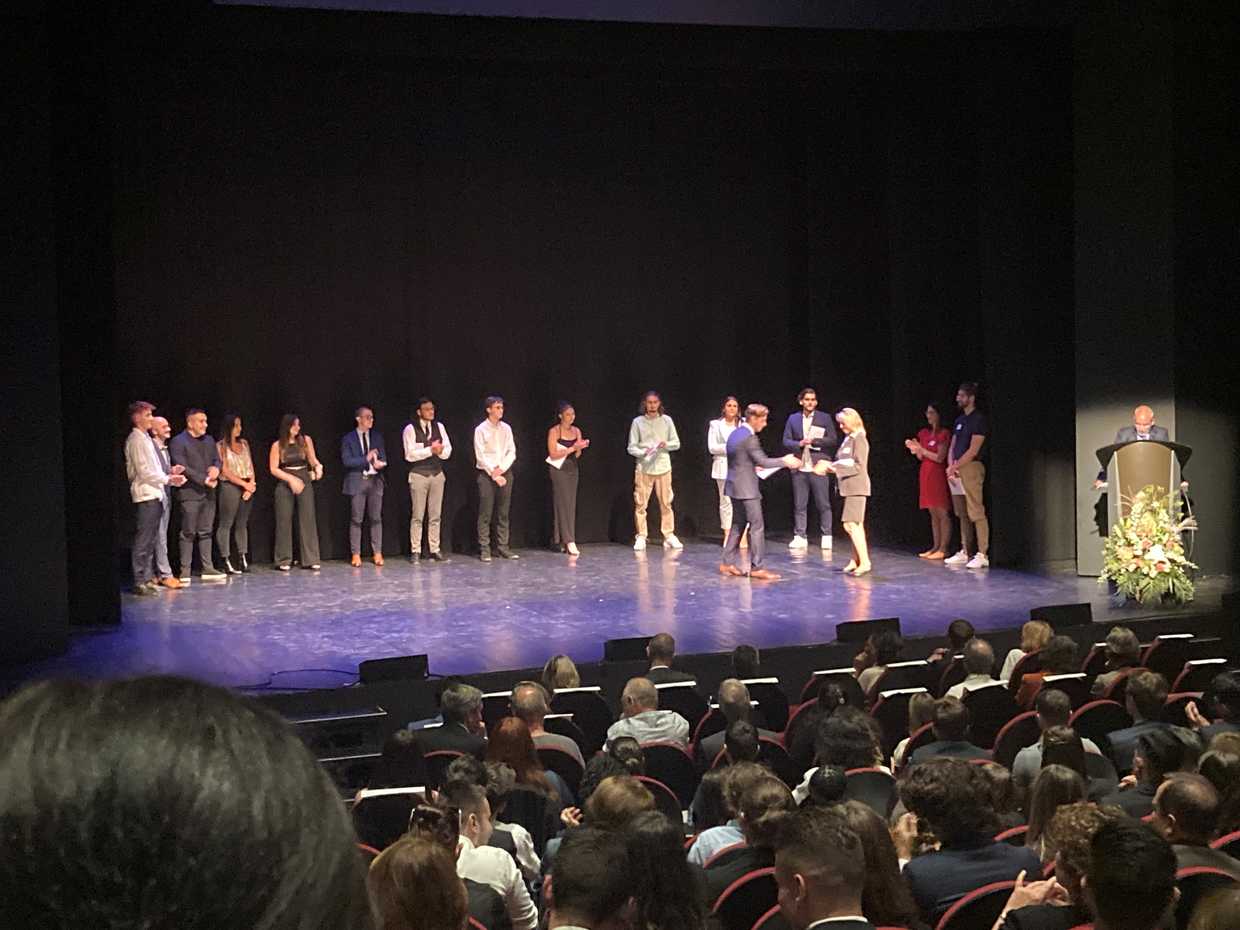 École de commerce - Cérémonie de remise des titres  